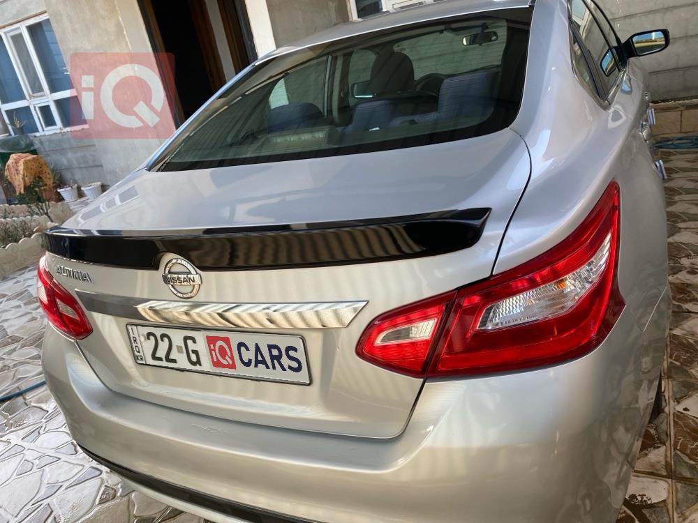 نيسان ألتيما